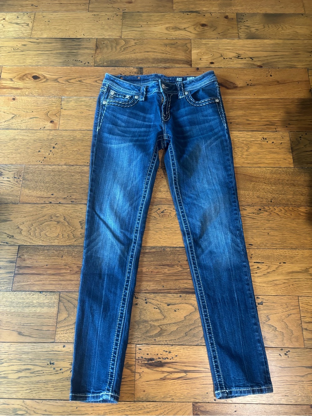 Miss Me Women’s Dark Blue Signature Skinny Jeans Size 29 Flap Pockets
